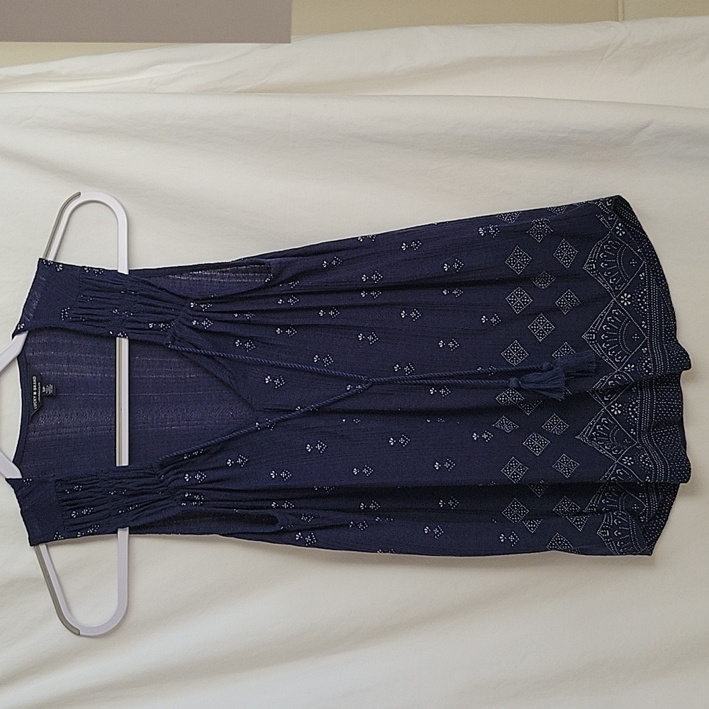 Small Lucky Brand Blue & White Sleeveless Gauzy Printed Top